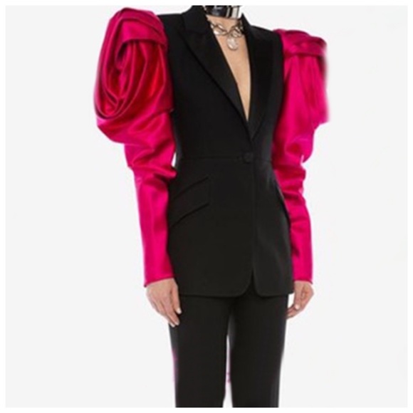 The QUYNCI Dramatic Sleeve Jacket - Picture 5 of 10